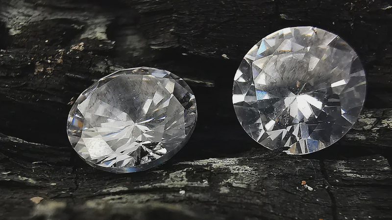 VVS Moissanite vs Diamonds